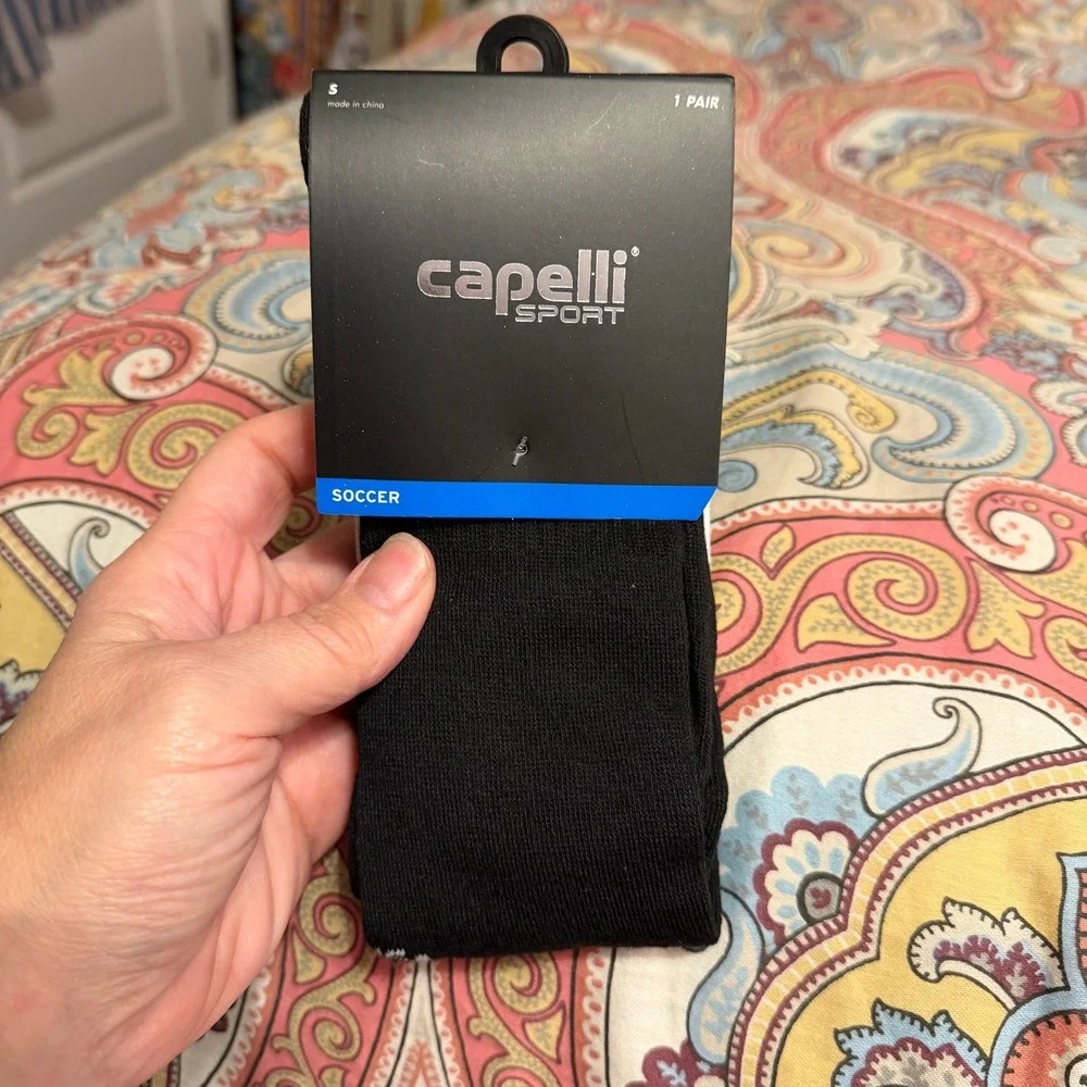 Foozys Porcupine Novelty Crew Socks Black Animal Print FC-198 NWT Size 9-11 - Picture 1 of 3